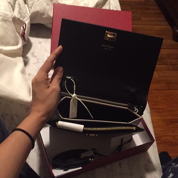 Purse 👜 Salvatore Ferragmo - Picture 5 of 10